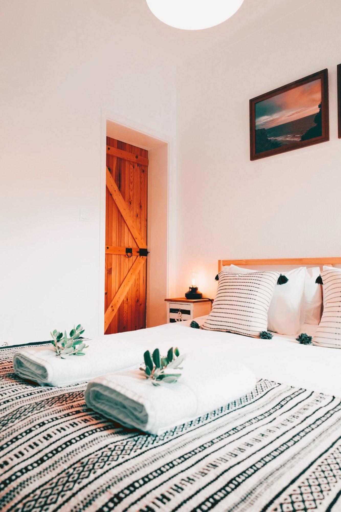 Um Lugar Ao Sol Beach House Azenhas Do Mar 신트라 외부 사진
